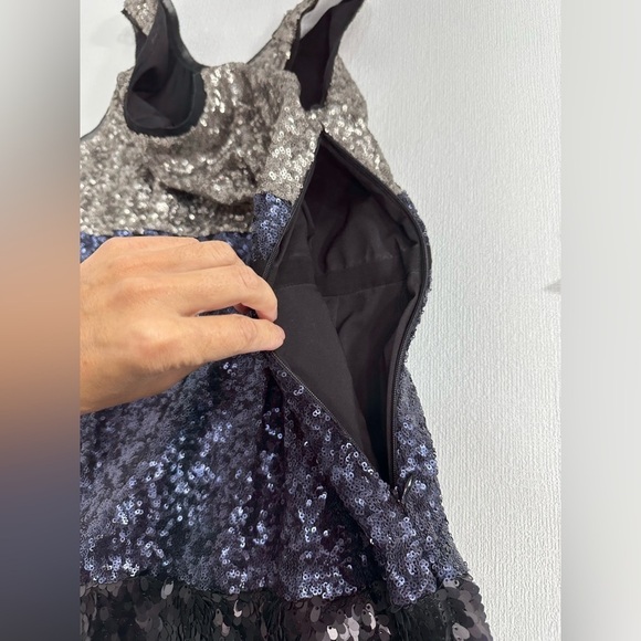 Broadway & Broome sequin cocktail mini dress size 0 - Picture 7 of 12
